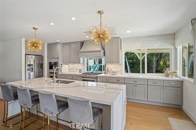 Detail Gallery Image 5 of 34 For 7153 Helmsdale, West Hills,  CA 91307 - 3 Beds | 2/1 Baths