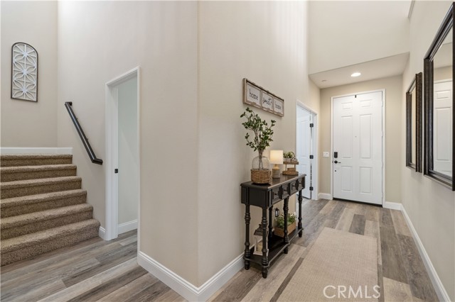 Detail Gallery Image 5 of 43 For 24903 Shadow Ridge Ct, Valencia,  CA 91354 - 4 Beds | 3/1 Baths