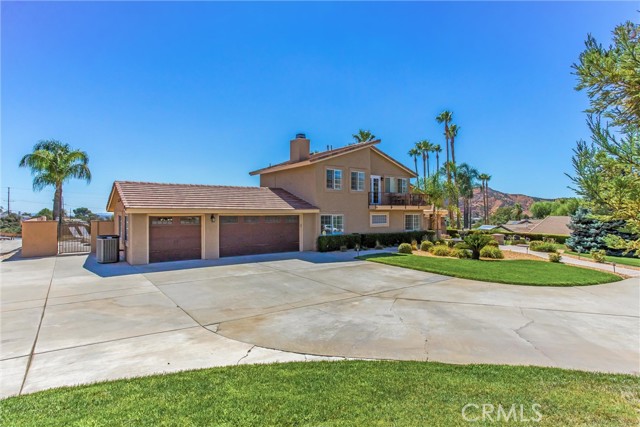 35225 Crystal Street, Yucaipa CA: https://media.crmls.org/medias/454a8961-9a18-4988-84cf-90c7660dde89.jpg