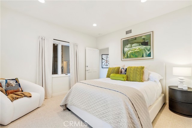 Detail Gallery Image 43 of 51 For 520 Kings, Newport Beach,  CA 92663 - 4 Beds | 4 Baths