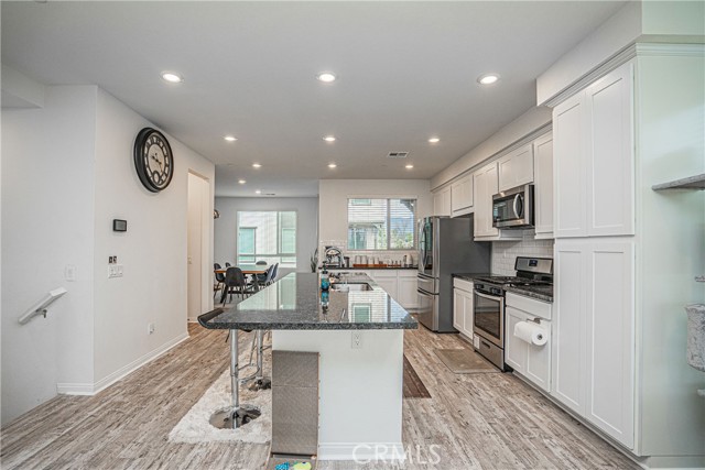 Detail Gallery Image 7 of 34 For 178 Bahia Dr, Covina,  CA 91722 - 4 Beds | 3/1 Baths