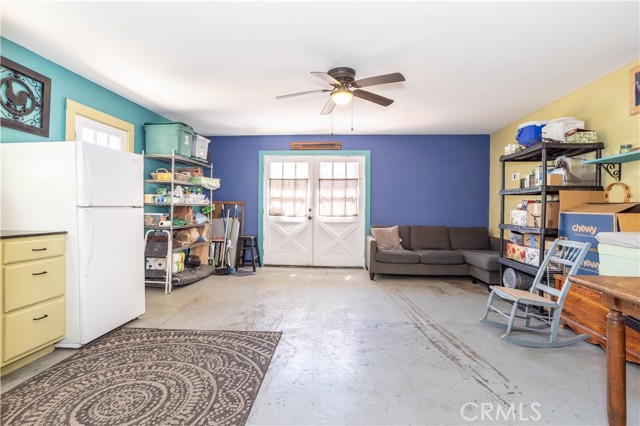 10321 Owensmouth Avenue, Chatsworth CA: https://media.crmls.org/medias/454bc699-2115-452f-b09b-f88dc02a59b9.jpg