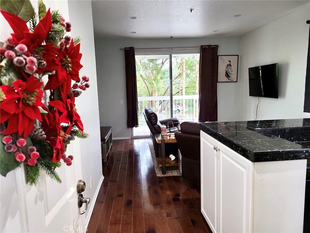 20331 Bluffside Circle 111, Huntington Beach, CA 92646