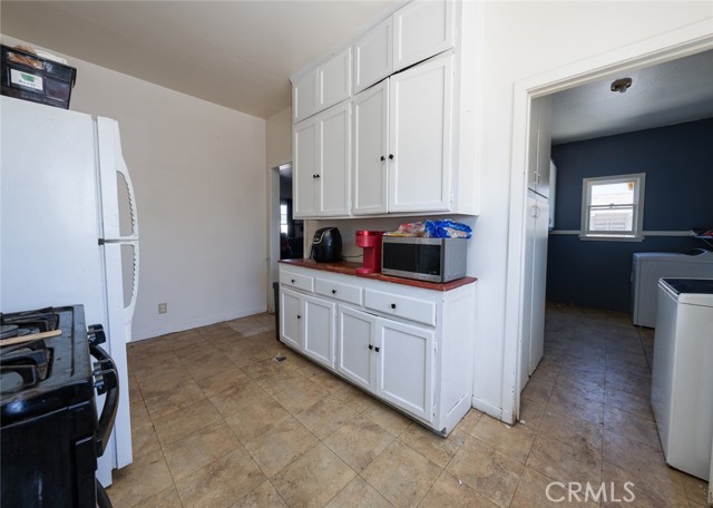 Detail Gallery Image 6 of 27 For 13391 Sage St, Trona,  CA 93562 - 2 Beds | 1 Baths