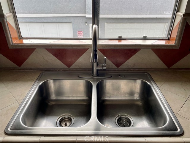 Detail Gallery Image 9 of 26 For 28164 Robin Ave, Saugus,  CA 91350 - 2 Beds | 1 Baths