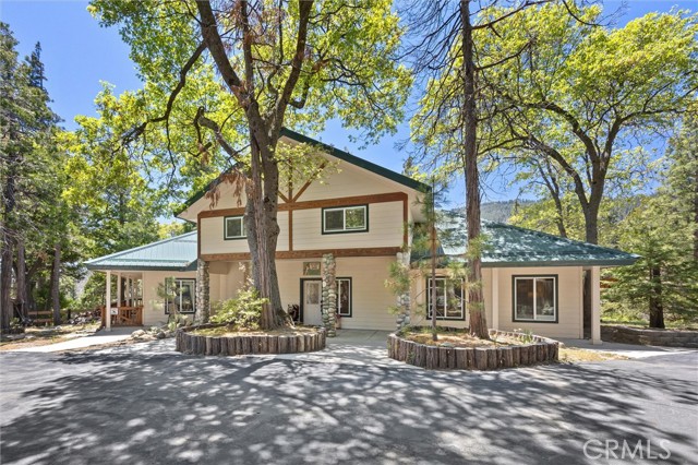 Detail Gallery Image 12 of 71 For 10820 Bonita Way, Wofford Heights,  CA 93285 - 4 Beds | 3 Baths