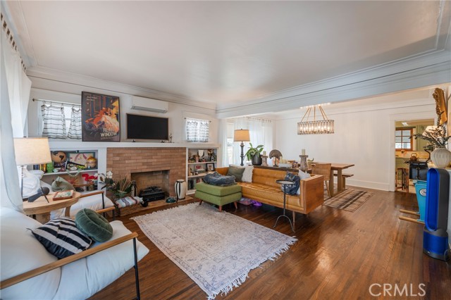 1120 W Chestnut Street, Anaheim CA: https://media.crmls.org/medias/454dc7cd-c9a9-45eb-8471-7495714a8a68.jpg