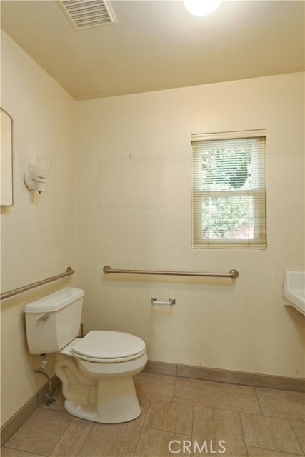 Detail Gallery Image 22 of 46 For 199 E Shasta Ave, Chico,  CA 95973 - 2 Beds | –/2 Baths