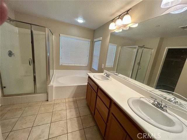 3306 Brou Lane, Riverside CA: https://media.crmls.org/medias/454e7401-6eaa-4618-b9eb-0d53c72fe6da.jpg