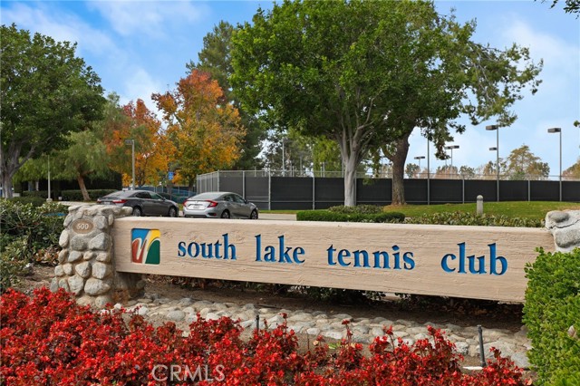 226 Greenmoor, Irvine CA: https://media.crmls.org/medias/454f4cba-1a2a-437f-b45b-6f39c5dabd11.jpg