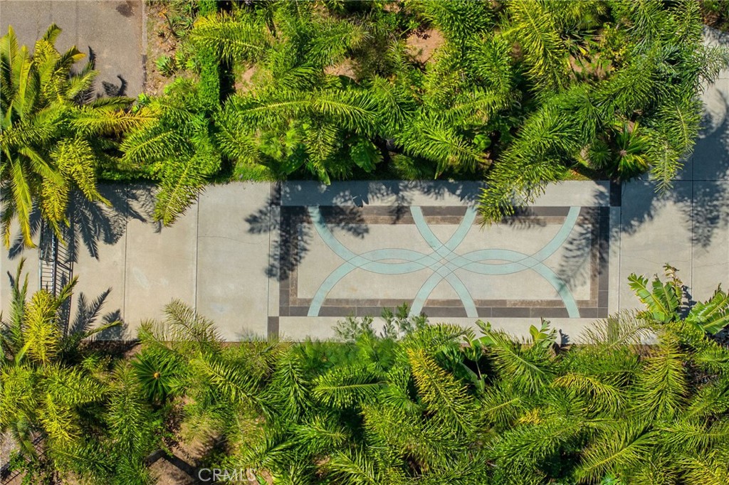 https://media.crmls.org/medias/454fb675-d86f-4f2e-982a-a0e388aceeab.jpg?preset=X-Large