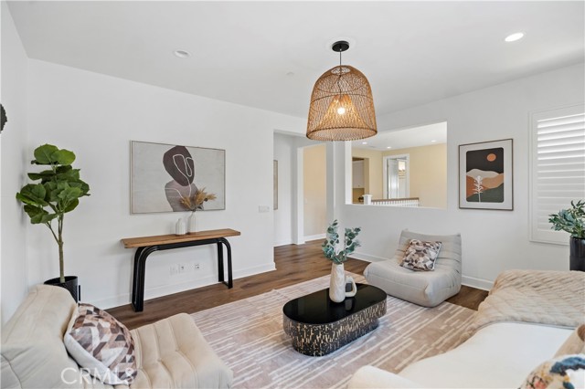 79 Rossmore, Irvine CA: https://media.crmls.org/medias/455008e6-f882-4008-af22-71a5e8ffbf38.jpg
