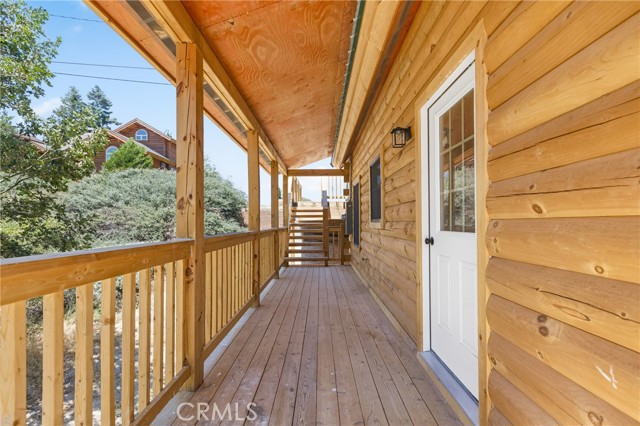 33149 Holcomb Creek Drive, Green Valley Lake CA: https://media.crmls.org/medias/45519385-87b2-43cc-9d07-724f8308ed5a.jpg