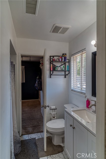 Detail Gallery Image 9 of 15 For 38657 Glenbush Ave, Palmdale,  CA 93550 - 3 Beds | 2 Baths