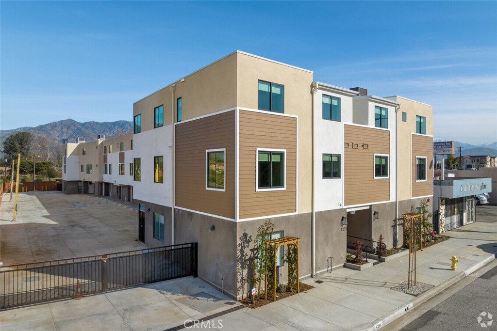 4251 E Live Oak Avenue, Arcadia, CA 91006