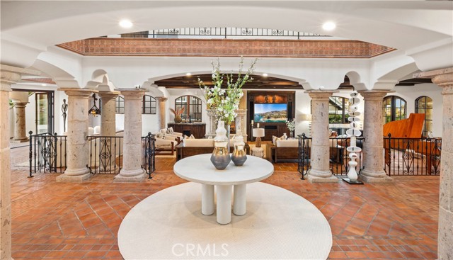 Image 19 of 54 For 445 Isabella Ter