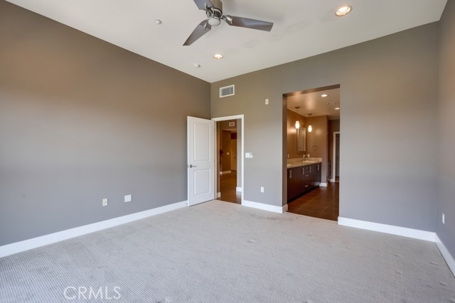 Detail Gallery Image 28 of 75 For 402 Rockefeller #410,  Irvine,  CA 92612 - 2 Beds | 2/1 Baths