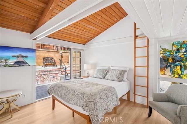 Detail Gallery Image 11 of 14 For 1346 Cerritos, Laguna Beach,  CA 92651 - 3 Beds | 2 Baths