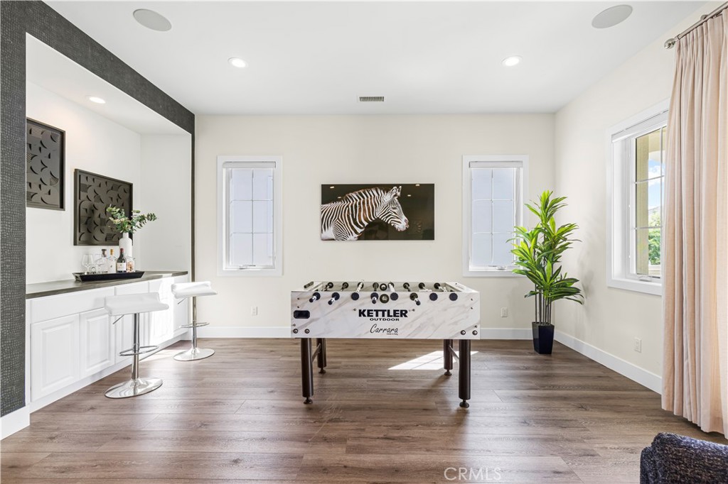 https://media.crmls.org/medias/45555e2d-9cb7-4a8d-9136-6441ad673322.jpg?preset=X-Large
