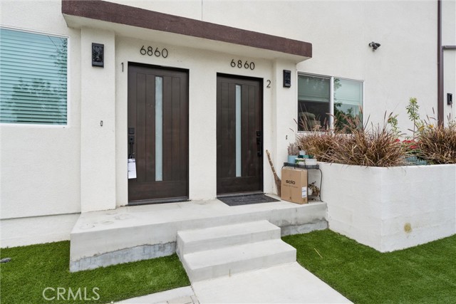 Detail Gallery Image 1 of 1 For 6860 Gentry Ave, North Hollywood,  CA 91605 - – Beds | – Baths