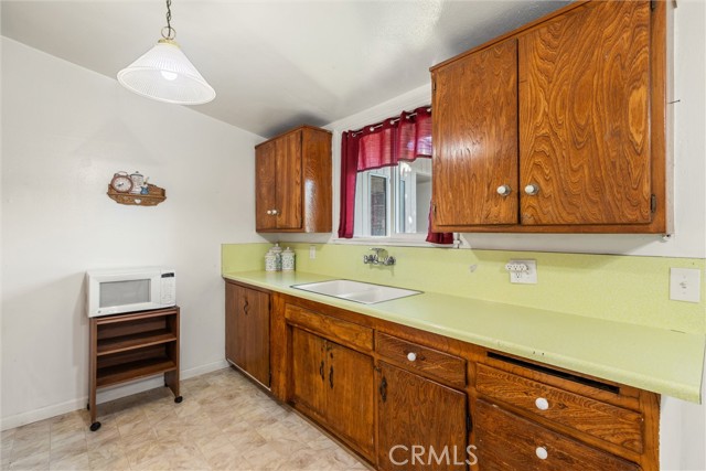 Detail Gallery Image 11 of 27 For 12918 Pinney, Pacoima,  CA 91331 - 3 Beds | 2 Baths