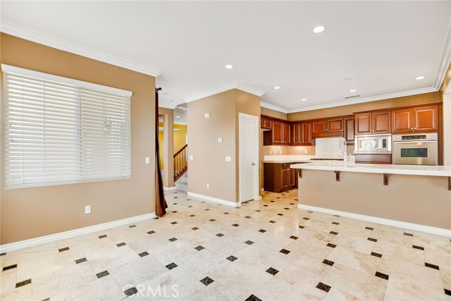 1767 Wright Place, Upland CA: https://media.crmls.org/medias/45560918-27d3-44b2-b772-29f2365c9efb.jpg