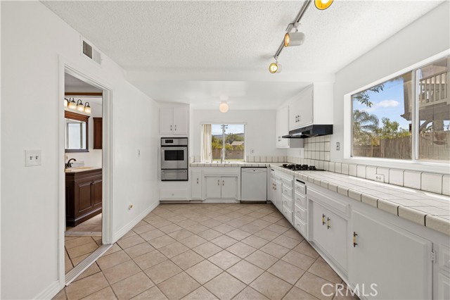 2177 Elizondo Avenue photo 6