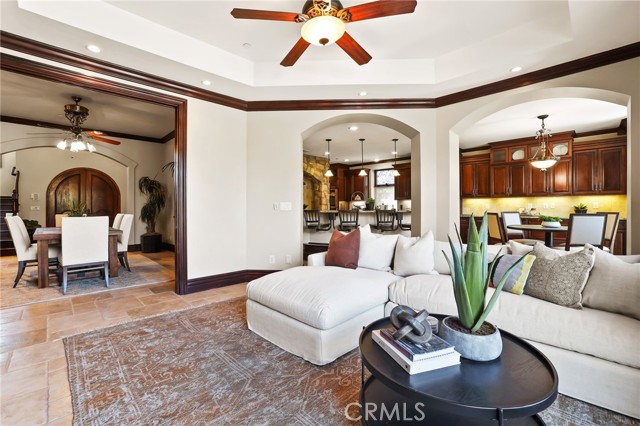 3311 Rossmoor Way, Rossmoor CA: https://media.crmls.org/medias/4558a856-a657-4f51-8ba8-c369234ea842.jpg