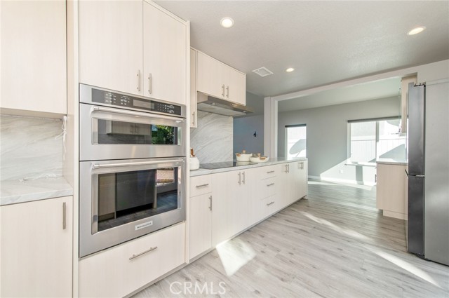 Detail Gallery Image 6 of 38 For 26182 Vintage Woods, Lake Forest,  CA 92630 - 4 Beds | 3 Baths