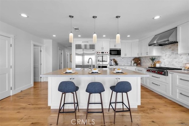 332 Calle Mayor, Redondo Beach CA: https://media.crmls.org/medias/45599423-f16d-4640-82b1-d8ad31b20412.jpg