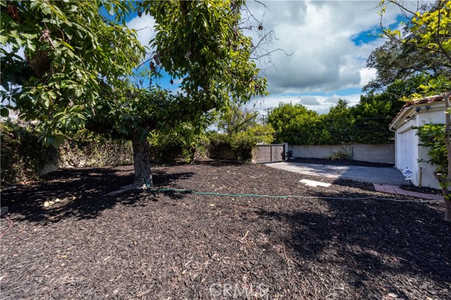2175 Roanoke Road, San Marino CA: https://media.crmls.org/medias/4559c766-6004-4903-910d-68516ee32914.jpg