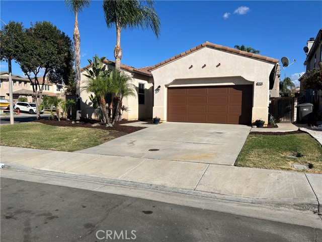 Detail Gallery Image 2 of 29 For 34556 Sourwood Way, Winchester,  CA 92596 - 3 Beds | 2 Baths