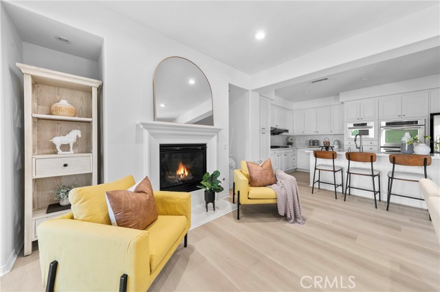 97 Twin Gables, Irvine CA: https://media.crmls.org/medias/455a4449-b1d1-4304-afc9-916a0886a413.jpg