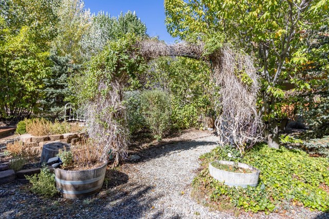 Image 33 of 66 For 16713 Sequoia Way