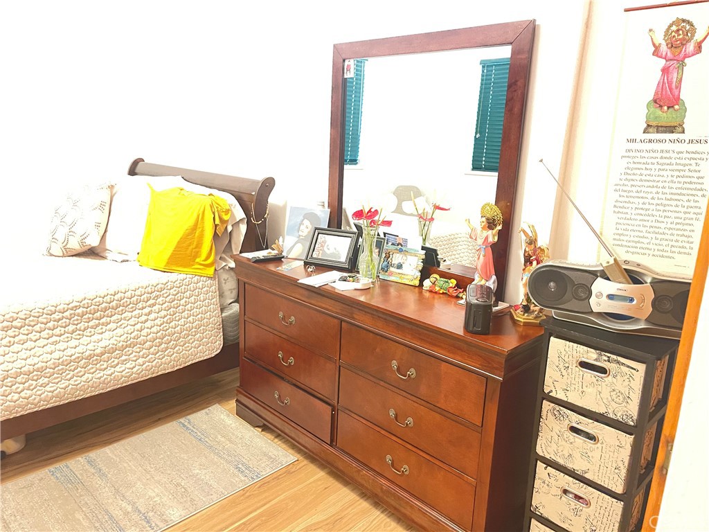 https://media.crmls.org/medias/455a6981-d8b6-4cff-bccd-c3730164fc32.jpg?preset=X-Large