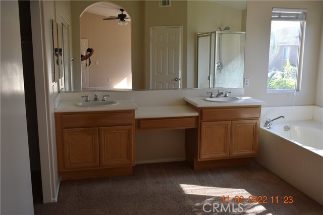 Detail Gallery Image 12 of 22 For 13735 Goldcrest Lane, Corona,  CA 92880 - 5 Beds | 2/1 Baths