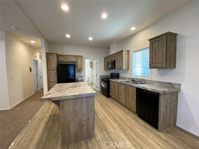 Detail Gallery Image 8 of 22 For 13 Casa Grande Dr, Red Bluff,  CA 96080 - 2 Beds | 2 Baths