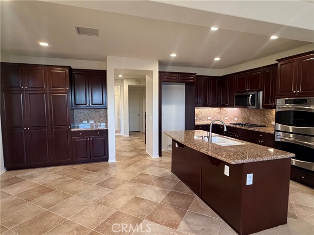 Detail Gallery Image 2 of 30 For 3 Cheshire Ct, Laguna Niguel,  CA 92677 - 3 Beds | 2/1 Baths