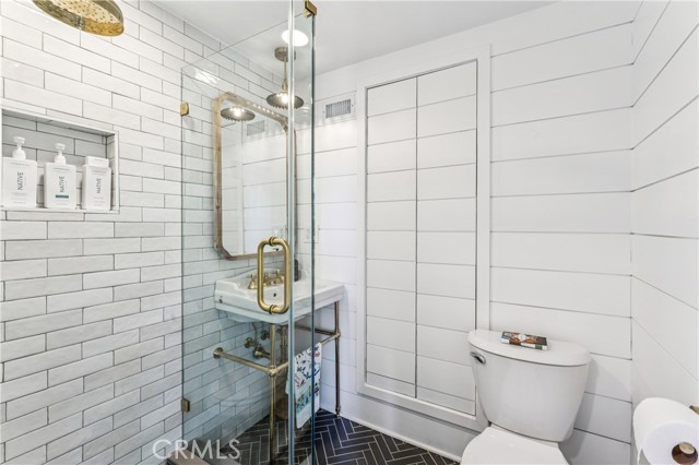 28901 Palisades, Lake Arrowhead, CA 92352