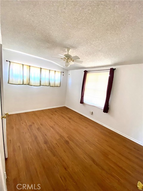 Detail Gallery Image 9 of 19 For 1212 W Oak Ave, Fullerton,  CA 92833 - 5 Beds | 2 Baths