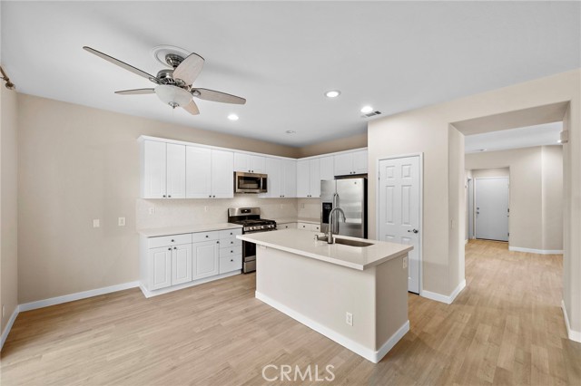 47 Rue Du Chateau, Aliso Viejo CA: https://media.crmls.org/medias/455fbcca-fdaf-48f1-aee0-55004f7c7d7e.jpg