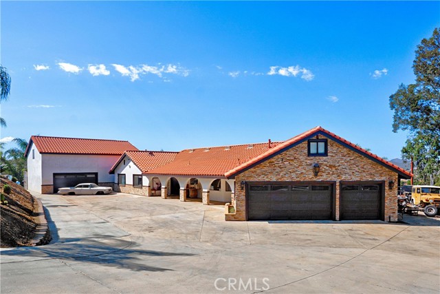 Detail Gallery Image 3 of 69 For 30861 Blackhorse Dr, Canyon Lake,  CA 92587 - 4 Beds | 2/1 Baths