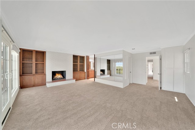 Detail Gallery Image 10 of 39 For 415 Canal St, Newport Beach,  CA 92663 - 4 Beds | 2/1 Baths