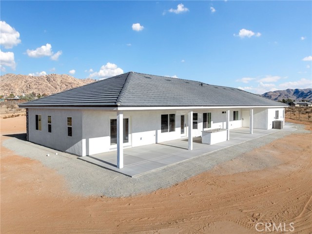 16944 Pauhaska Road, Apple Valley CA: https://media.crmls.org/medias/4562ddad-ffd7-469e-b907-9a862752fd43.jpg