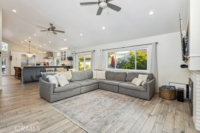 2176 N Pami Circle, Orange CA: https://media.crmls.org/medias/4562e80d-3aed-464f-9a78-dc110110c470.jpg