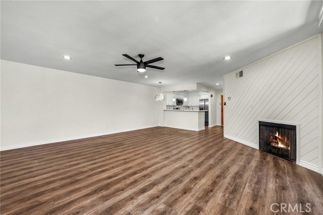 16866 Kingsbury photo 11