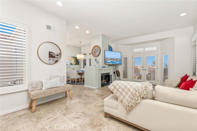 Detail Gallery Image 5 of 33 For 876 Cofair Ct, Solana Beach,  CA 92075 - 3 Beds | 3 Baths