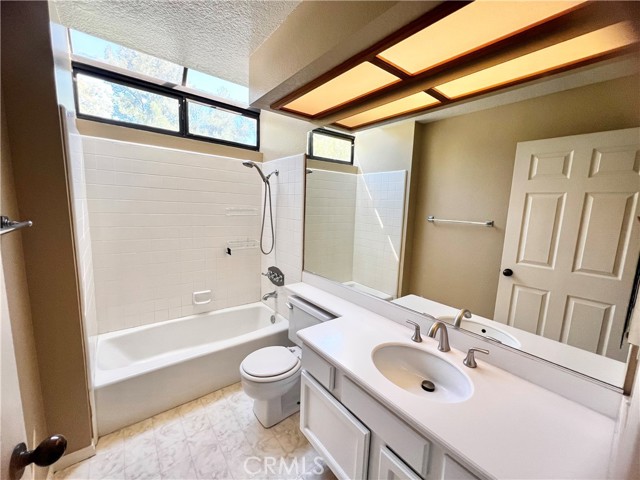 Detail Gallery Image 12 of 16 For 27790 Gleneagles, Mission Viejo,  CA 92692 - 2 Beds | 2 Baths