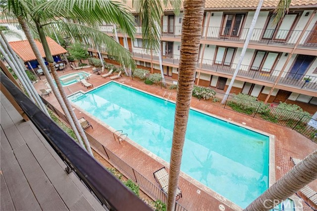 Detail Gallery Image 2 of 19 For 17200 Newhope St #334,  Fountain Valley,  CA 92708 - 2 Beds | 2 Baths