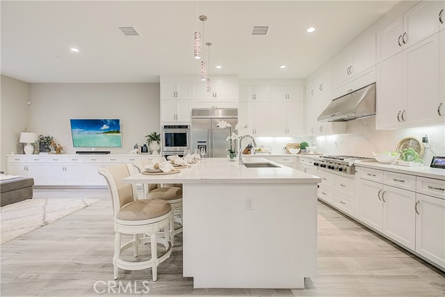 4565c86c A1f3 41bd 9759 8e534b1c52d6